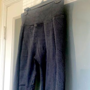 High waisted black ribbed leggings